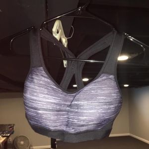 Sports bra